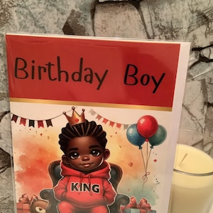 Tarjeta de feliz cumpleaños para un afroamericano: rey negro con trenzas