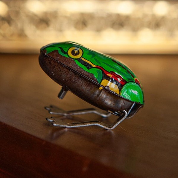small frog made of original vintage tin