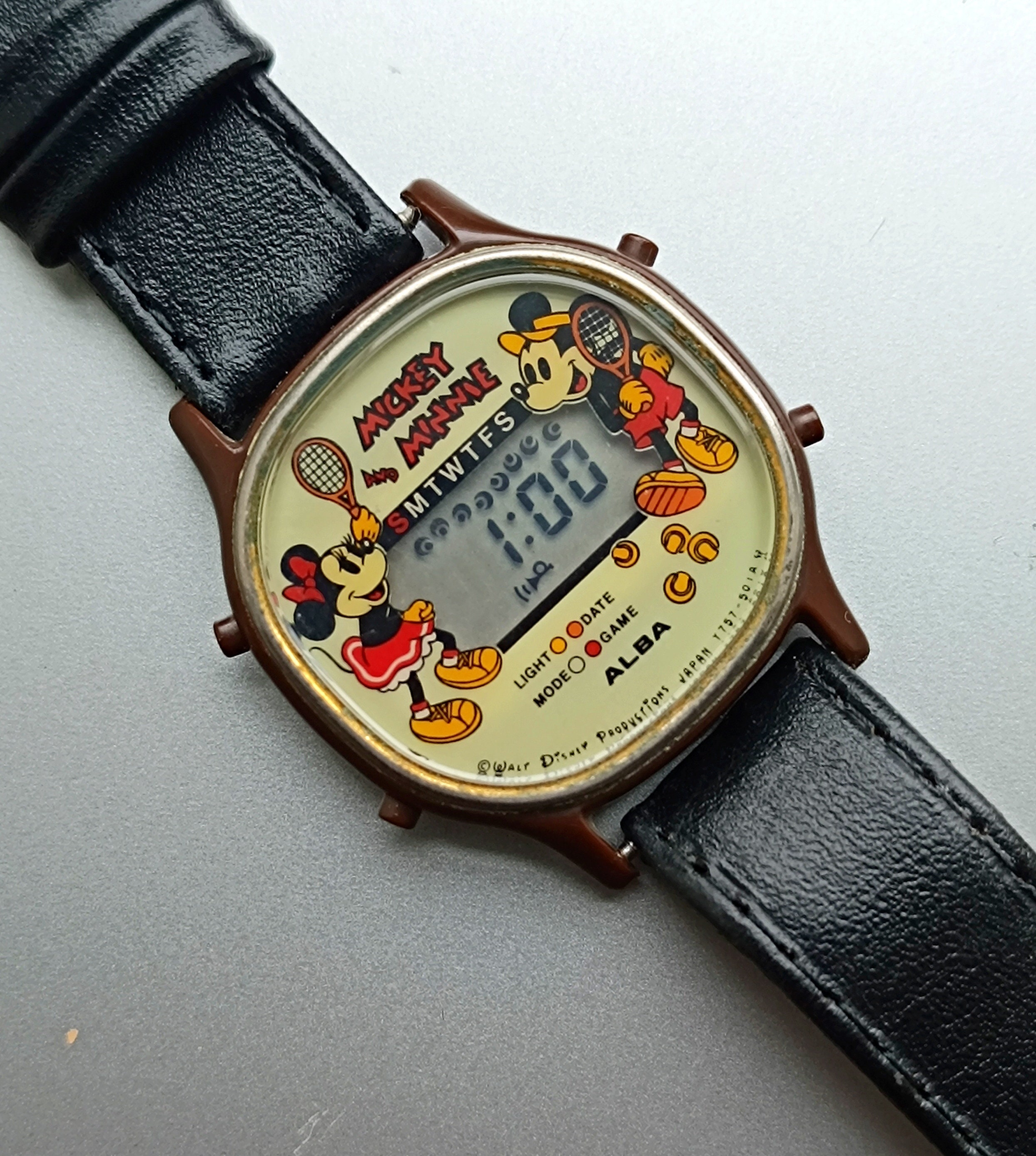 Seiko Alba Mickey Mouse and Minnie Mouse Tennis Y757 5000 November