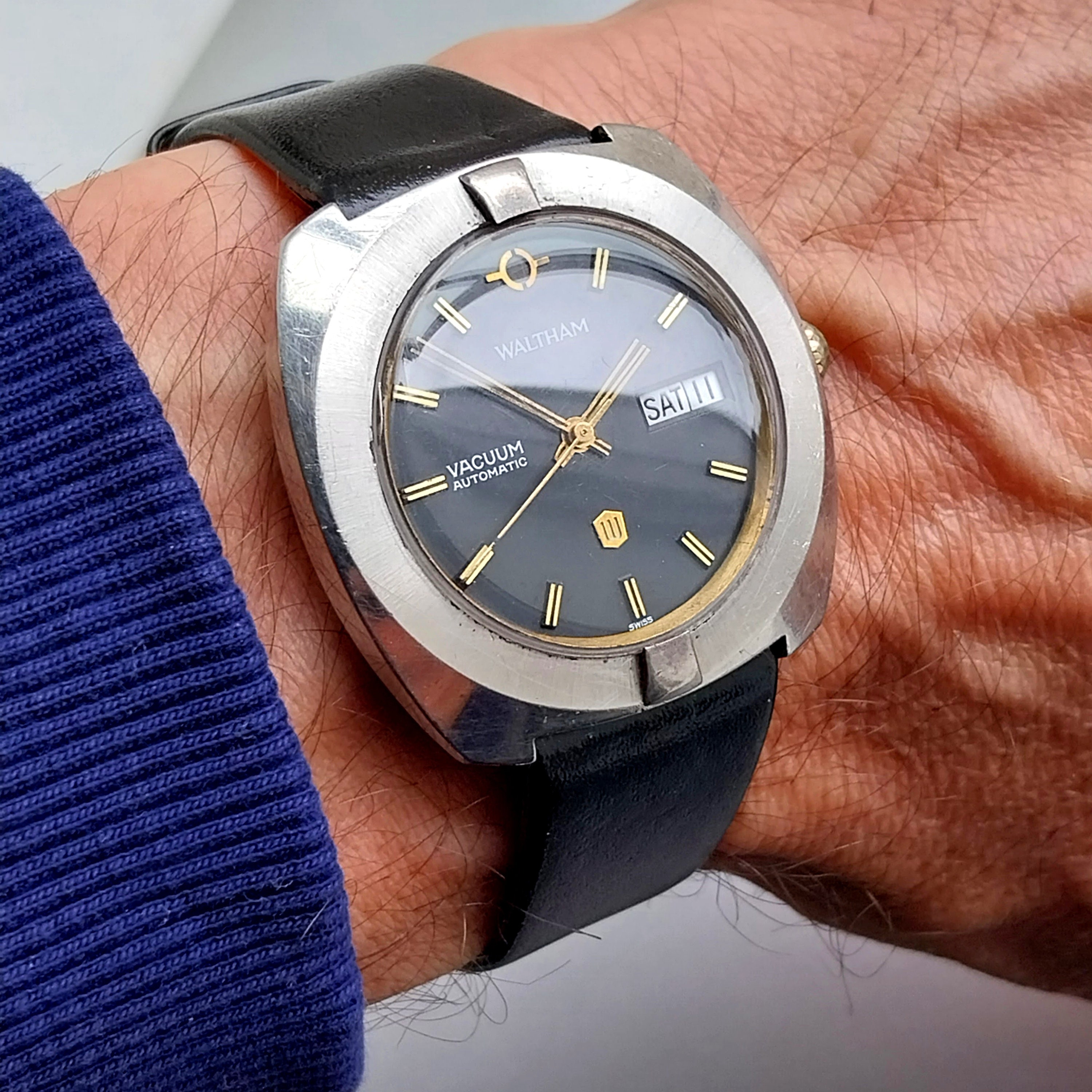 Vacuum Automatic Mens 1968 Vintage Day Date Steel Gold and Black