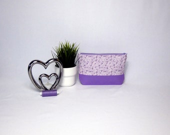 Purple Daisy Waterproof Lined Make Up Bag