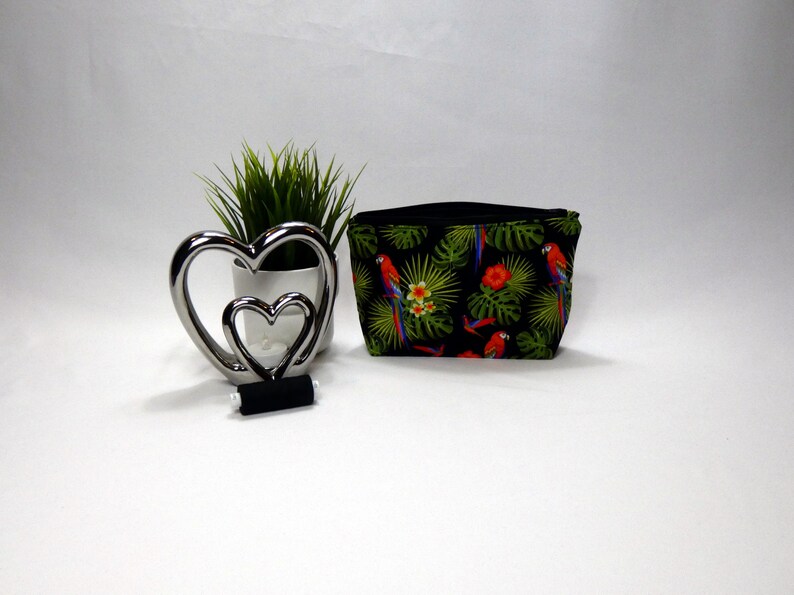 Tropical Parrot Gift Set including Make up bag, Wash bag, WristletsKey Fobs and Scrunchies image 6