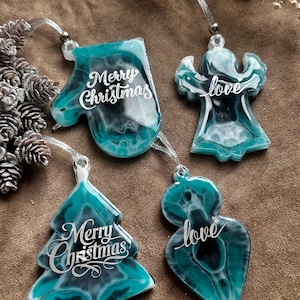 Handgemaakte harskerstversieringen: groenblauw kerstversiering