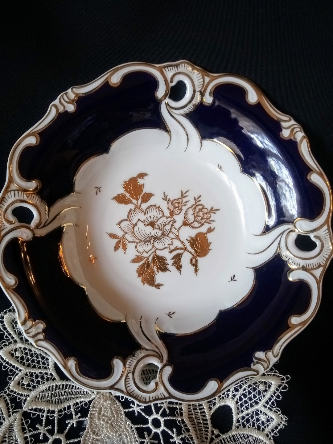 Weimar Porcelain Serving Bowl. Plate. Decorative Bowl. Bowl. Ø