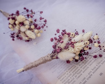 Boutonniere of natural dried flowers in beige and purple, Wedding boutonniere, Flowers for the groom, Boutonniere for wedding guests