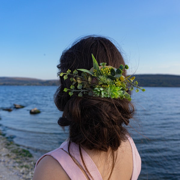 Green Flower Forest Hair Comb,Bridal Comb,Hair Accessory,Forest Wedding,Boho Bride,Forest Wedding Accessory,Wedding 2024,Green bride comb