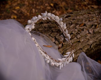 Floral Wedding Hair Crown With White Flowers,Wedding Accessory For Bride,White Wedding Hair Halo,Bridal Hair Updo,Elf Hair Wreath,Hair crown