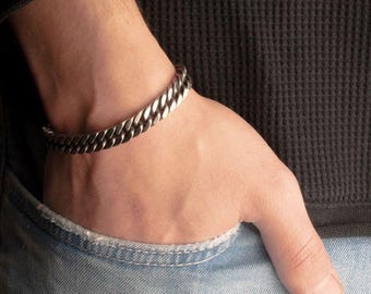 Set Di 3 Bracciali Cubani In Acciaio Inox 316L – Catena Maglia Cubana 8 Mm, Lunghezze 19/20/22,9 Cm, Con Sacchetto In Velluto