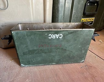 Harris Tactical Radio Battery Box Szeroki radiowy pojemnik na baterie Zielony US Military Pusty