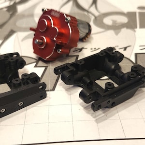Oppai Factory High Clearance Transmission Plate for TRX4m