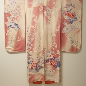 Vintage Japanese Pink Kimono Robe with Fan, Plum Blossoms, Chrysanthemum, Peacock and Golden Embroidery, Pink Furisode, Long-Sleeved Kimono image 1