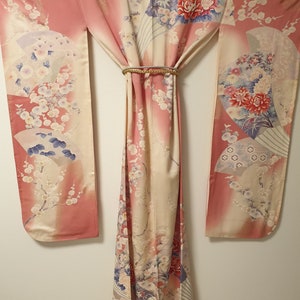 Vintage Japanese Pink Kimono Robe with Fan, Plum Blossoms, Chrysanthemum, Peacock and Golden Embroidery, Pink Furisode, Long-Sleeved Kimono image 3