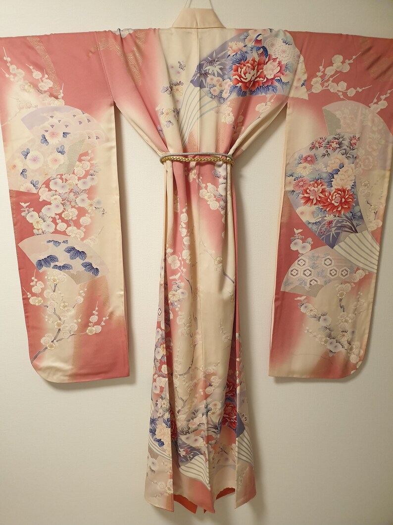 Vintage Japanese Pink Kimono Robe with Fan, Plum Blossoms, Chrysanthemum, Peacock and Golden Embroidery, Pink Furisode, Long-Sleeved Kimono image 3