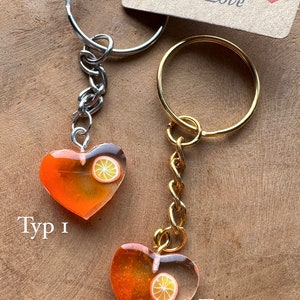 Porte-clés coeur Aperol Porte-clés en résine Idée cadeau Pendentif coeur Mini coeur en résine époxy Aperol Spritz Coeur d'Aperol image 2