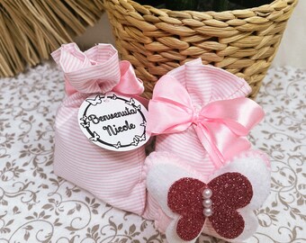 Handmade birth favors, baptism, pink favors for girls, sugared almonds, handmade favors, diapers, butterfly