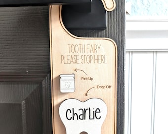 Colgante de puerta personalizado para el Hada de los Dientes para niños, letrero personalizado para el Hada de los Dientes, soporte de madera para dientes, recogida y entrega de dinero por el Hada de los Dientes.