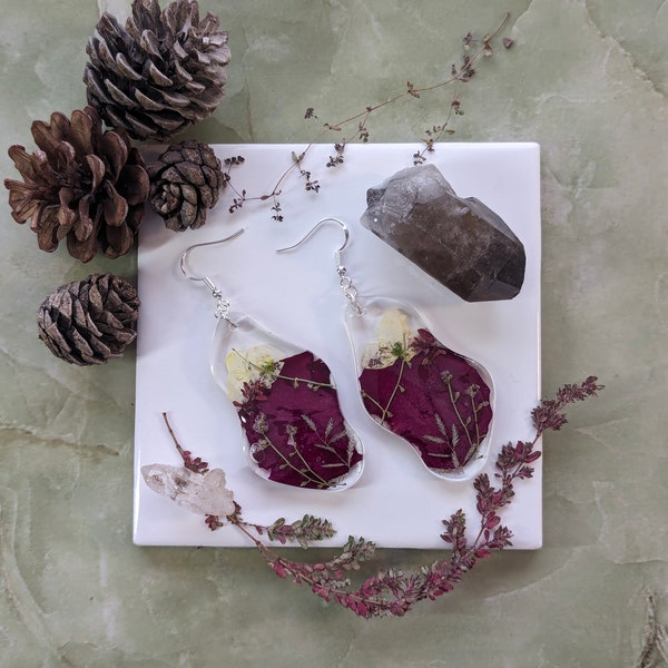 Modern Wave Dangle | Dried Flower and Resin Earring with Silver or Gold Hypoallergenic Hook | Shiny UV Cured Resin Earring