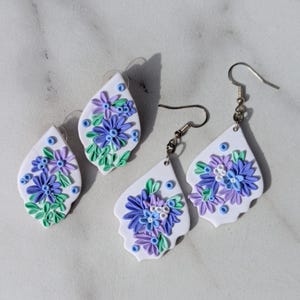 Clay Earrings, Periwinkle Flowers, Purple Flower Earrings, Handmade Polymer Clay Jewelry, Flowers, Floral Jewelry, Floral Clay Earrings