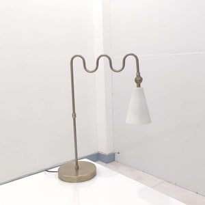Adjustable Table Lamp – Task Lighting for Study, Crafting, or Office Work