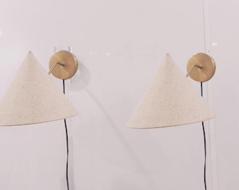 Juego de 2 apliques de pared con enchufe y pantalla, lámpara de pared de mediados de siglo, lámpara de pared Stilnova, lámpara de pared