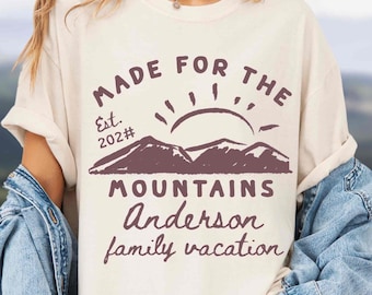 Benutzerdefinierte Berg Urlaub passendes Hemd, Personalisieren Familiengruppe Komfort Farben T-Shirt, Camping Ausflug Shirt
