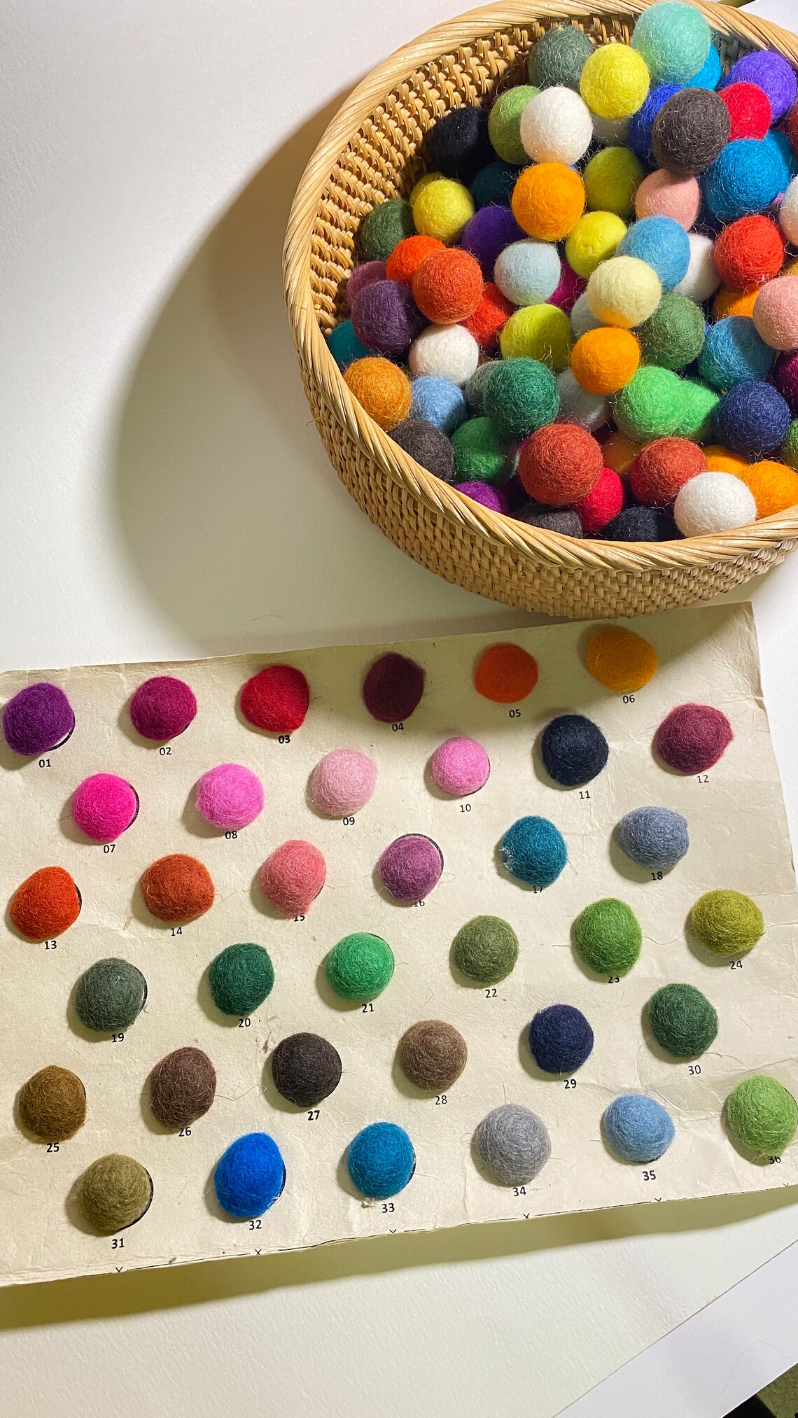 Wool Felt Ball Custom Color 2.5 Cm Felt Ball for Baby Room Nursery