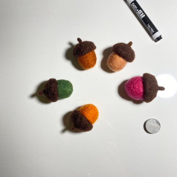 Wool felt acorn fall decor felt magnet for fridge magnet housewarming gift fall acorn decor needle felting autumn acorn magnet fall garland