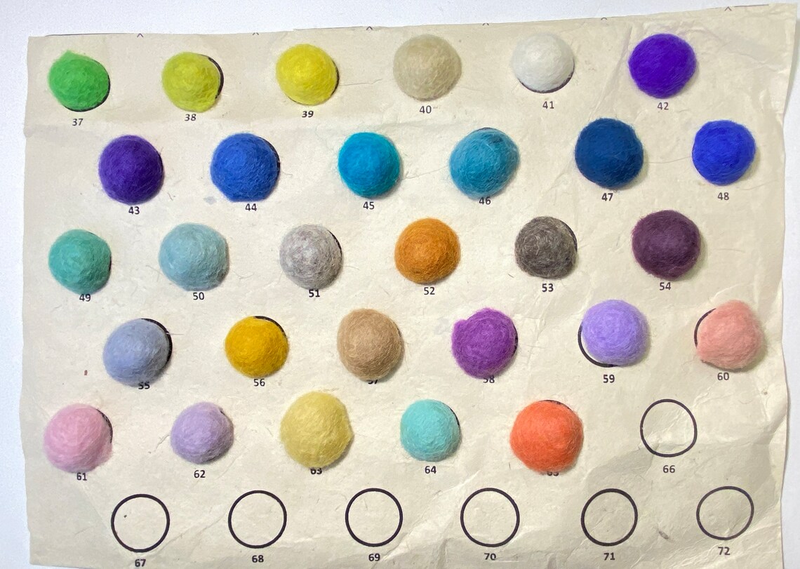Wool Felt Ball Custom Color 2.5 Cm Felt Ball for Baby Room Nursery