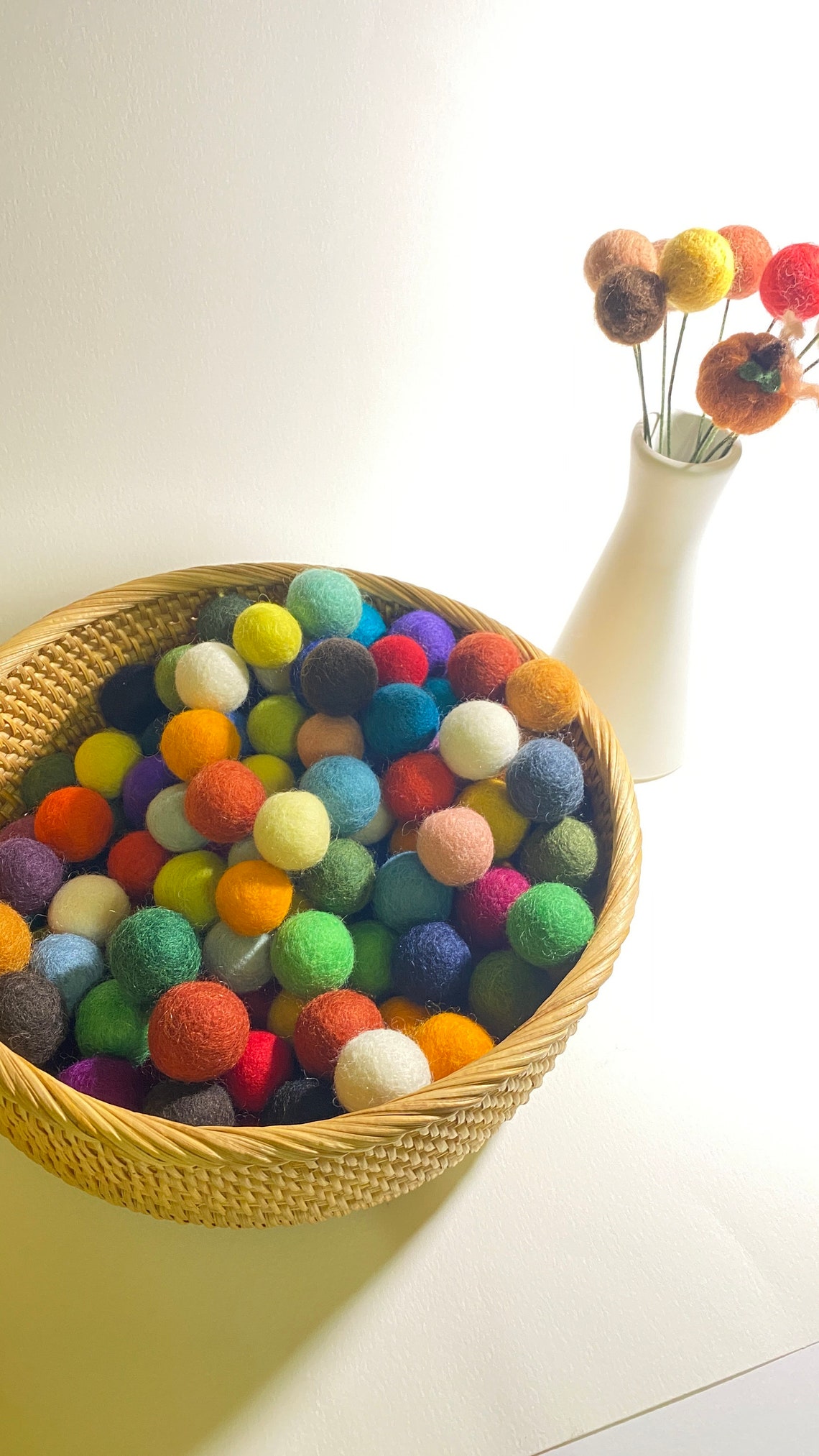 Wool Felt Ball Custom Color 2.5 Cm Felt Ball for Baby Room Nursery