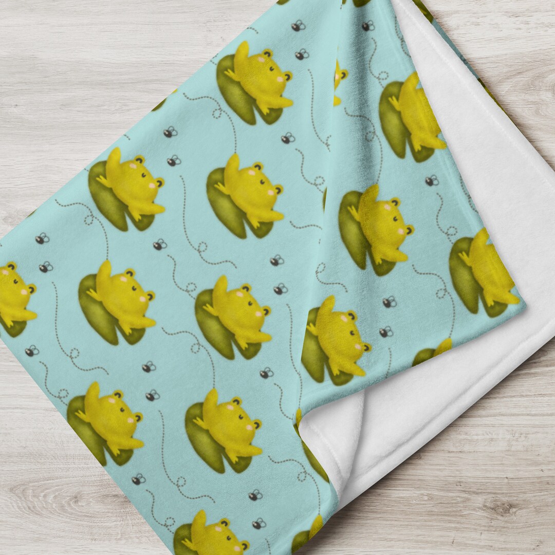 Frog Blanket, Cute Frog and Lily Pad Sofa Blanket, Lightweight Throw