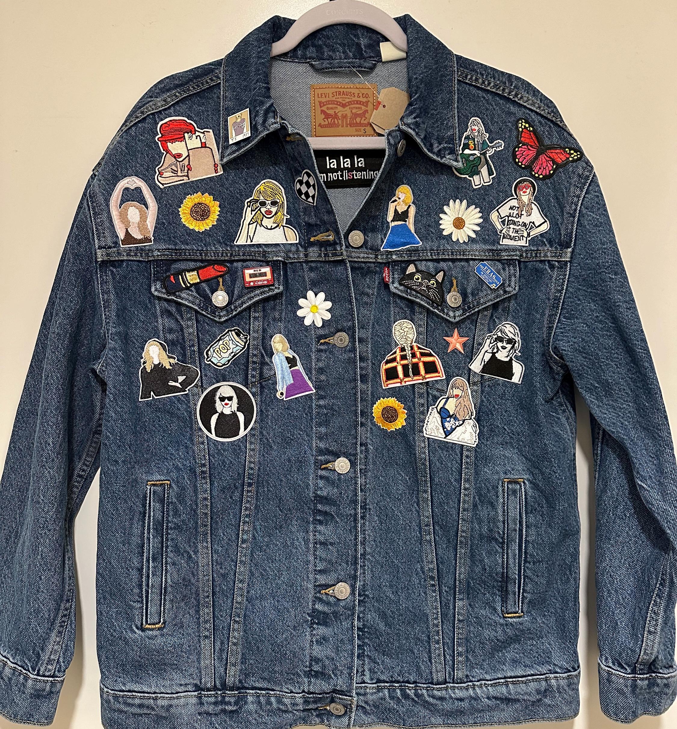 Taylor Swift Levi's® Baggy Trucker Jacket – Patched Denim, Size