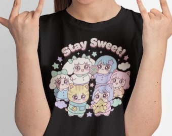 Maglietta con personaggi kawaii Stay Sweet, maglietta pastello, revival y2k con caramelle, regalo cutecore per adolescenti