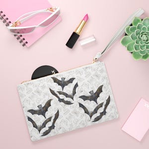 Cartera de mano gótica con diseño de murciélago, polilla, espeluznante, bolso de mano, de piel vegana, con estampado saffiano, estilo cottagecore, de Halloween, goblincore