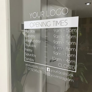 Horarios de apertura con logotipo comercial, calcomanía de vinilo de tienda abierta y cerrada, letrero adhesivo para ventana o puerta de cafetería, horarios de tienda personalizados, anuncio en redes sociales
