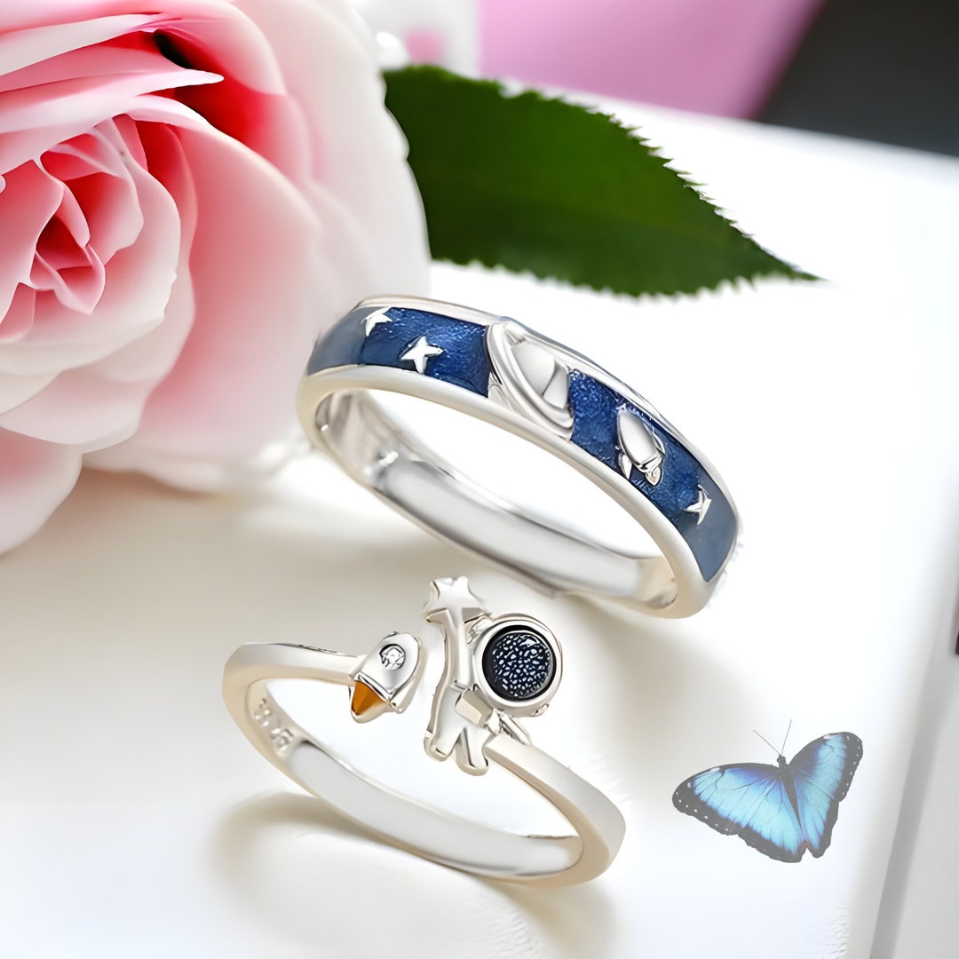 Adjustable Astronaut & Planet Couple Ring, Jewelry for Couples, Space ...