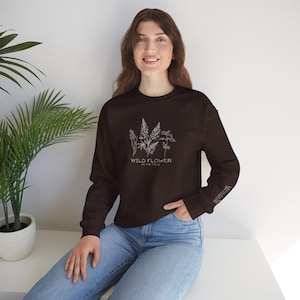 Wildblumen Rundhals-Sweatshirt, Matthäus 6:30 Versprechen, christliches Unisex-Sweatshirt, Bibel-Vers-Shirt, inspirierendes religiöses Kleid - gemütlich