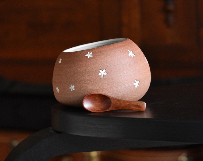 Handmade Pottery Salt Cellar: Cozy Farmhouse