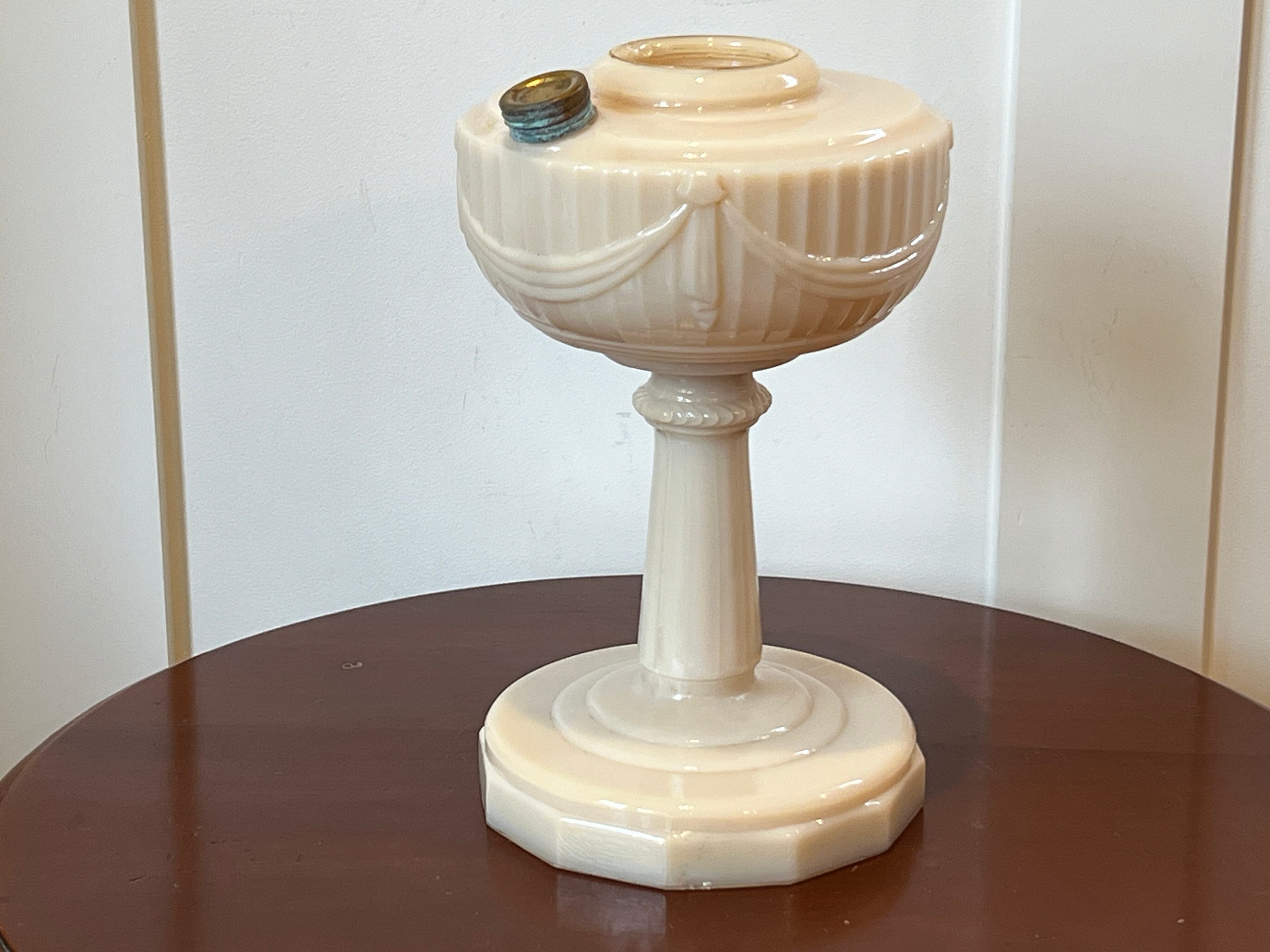 Vintage 1940s Aladdin Alacite Creamy Milk Glass Tall Lincoln Drape