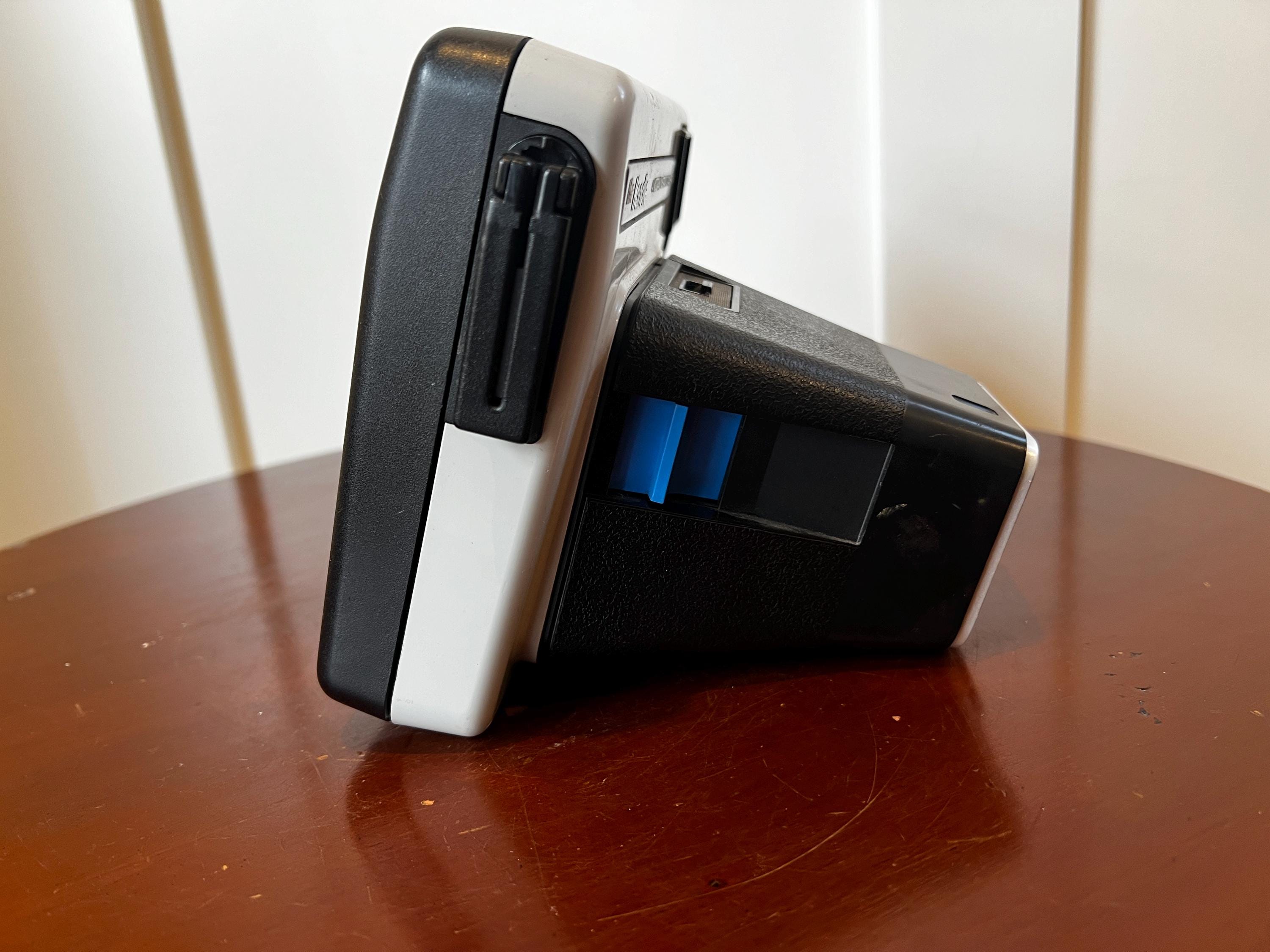Vintage 1977 Kodak Instant Camera 