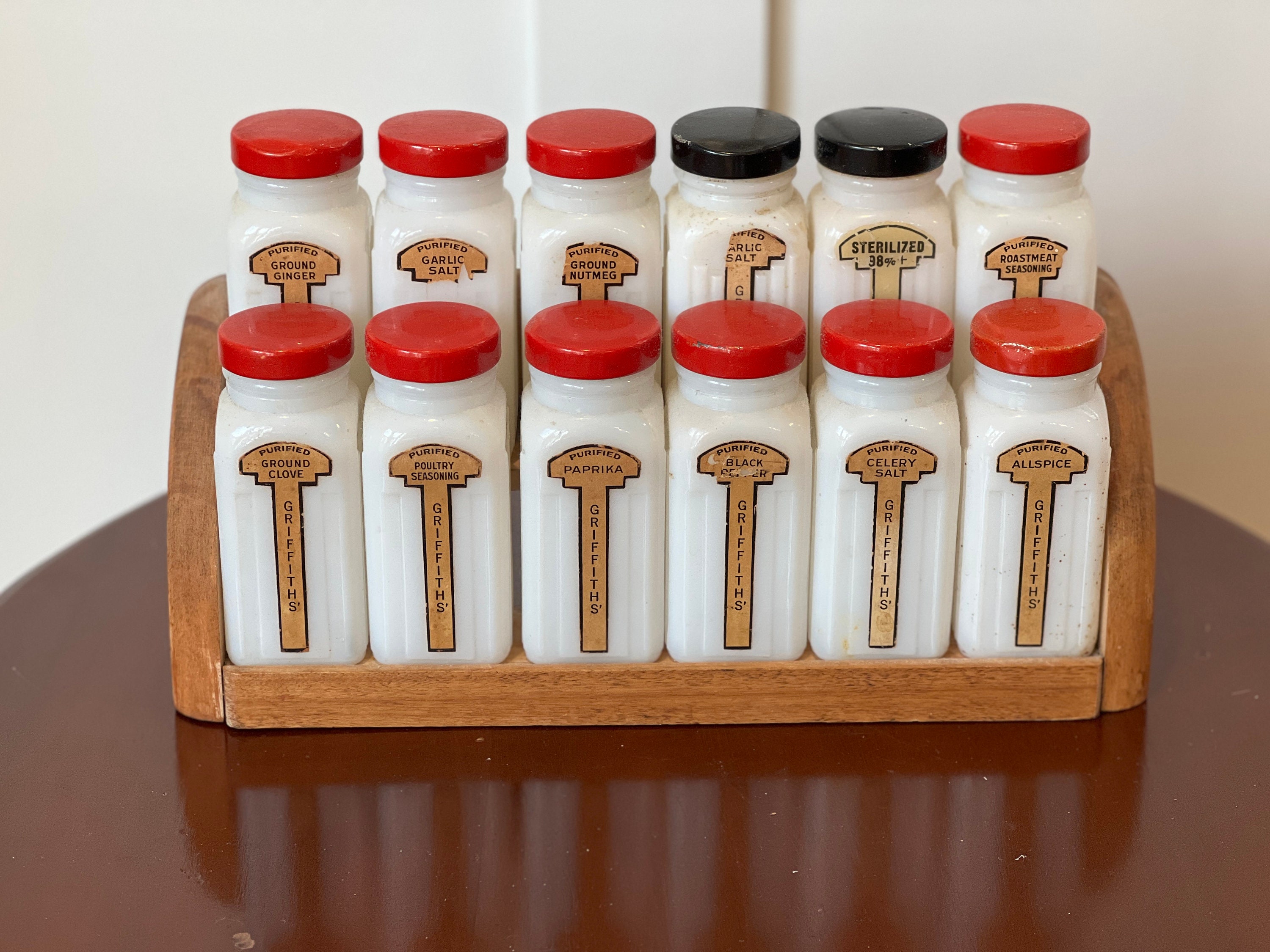 GRIFFITH ストアディスプレイ　スパイスラック　vintage 1950 Vintage Griffith Art Deco Milk Glass Spice Jars and Wood Wall Rack