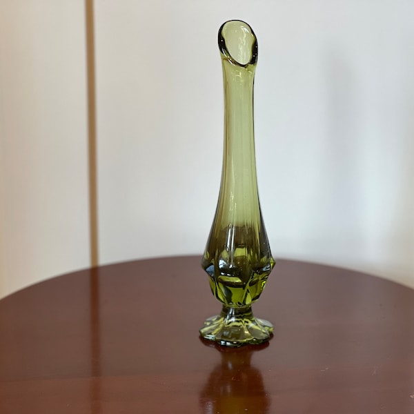 Vintage Fenton Valencia Avocado Green Glass 6 Petal Pedestal Swung Bud Vase