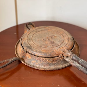 Antique Ideal No. 8 Cast Iron Waffle Iron and Base by Stove Mfg Company with Original Wood Handles Restoration Project