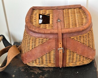 Vintage Wicker and Leather Fishing Creel or Fly-Fishing Basket with Leather Straps and Built-in Tape Measure in Leather - Split Reed Style