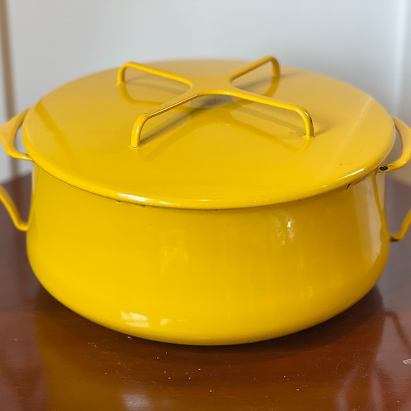 Vintage MCM Dansk International Designs Ltd Kobenstyle IHQ France Yellow Enamel Covered 8Qt Dutch Oven Cookware