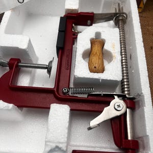 APPLE PEELER By Healthy Kitchen Slices Cores Peels Hand Machine With Recipe and Instructions 1995 New in Original Box