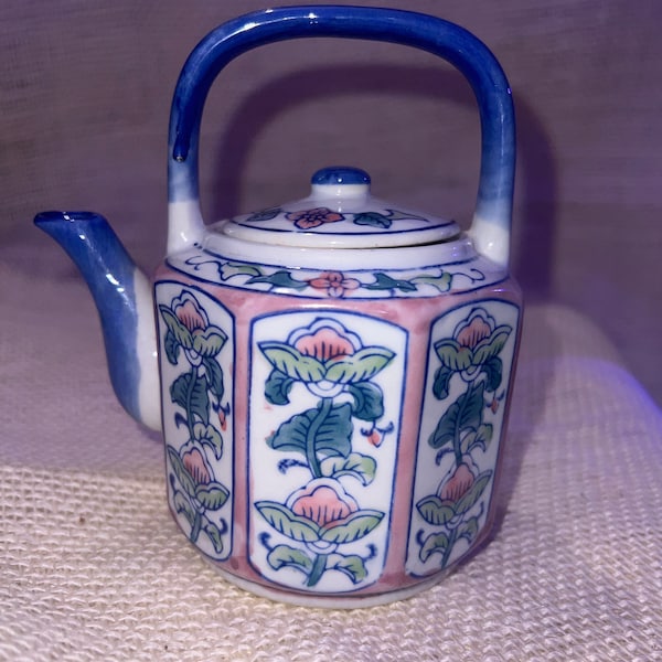 Adorable Teapot Ben Rickert Signed Beautiful Colors