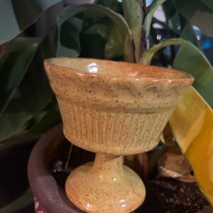 Vintage yellow/gold speckled planter