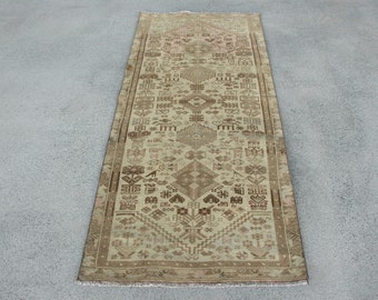Vintage Rug, Accent Rugs, Turkish Rug, Anatolian Rug, Rugs For Entry, 2.7x6.4 ft Beige Rug, Decorative Rugs, Wool Rug, Dorm Accent Rug,  480