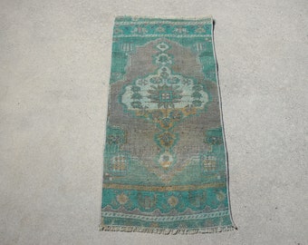 Small Rugs Vintage Turkish Anatolian For Bathroom 1.4x2.9 ft Gray Wool Handmade Door Mat Muted Boho Flatweave Oushak Old Dorm Distressed