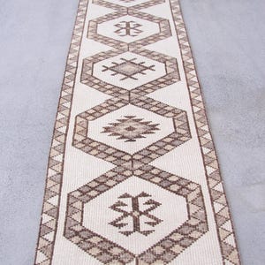 Alfombra vintage, alfombra de pasillo de 3x12, alfombra turca, alfombra Herki, alfombra anatolia, alfombras para escaleras, alfombra beige de 2.8x12.5 pies, alfombra de lana anudada a mano.